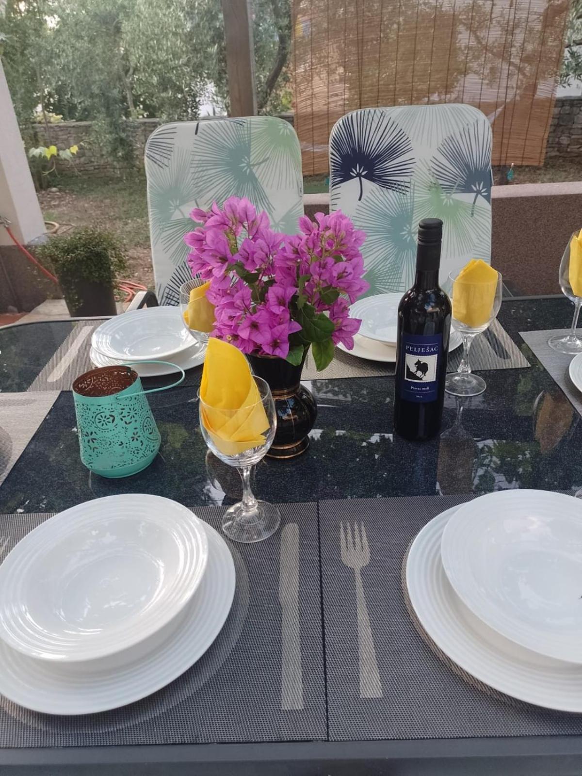 Apartman Sutivan Daire Dış mekan fotoğraf